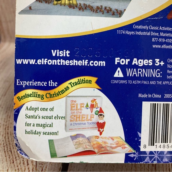 An Elf On A Shelf Story Holiday Santa Figurine Ages 3+ - Picture 9 of 11